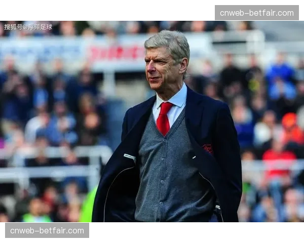 纪录片《温格：不败之师》上映，回顾阿森纳2003-04赛季传奇